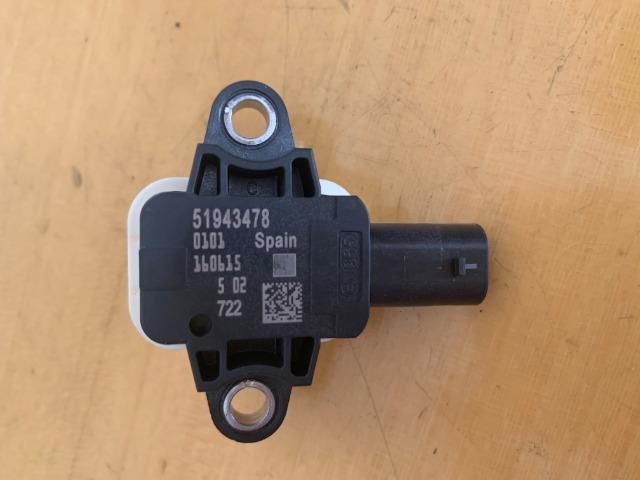 Sensor do air bag jeep renegade original codigo 51943478 - Foto 2