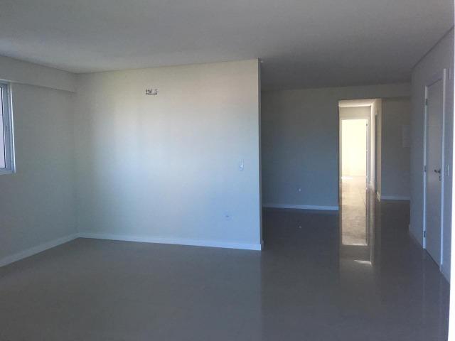À venda 02 suítes | Com 105m² em Meia Praia, Itapema SC - Foto 4
