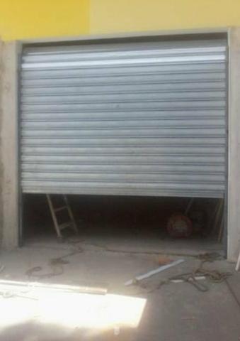 Procura-se Porta de Enrolar de Aço
