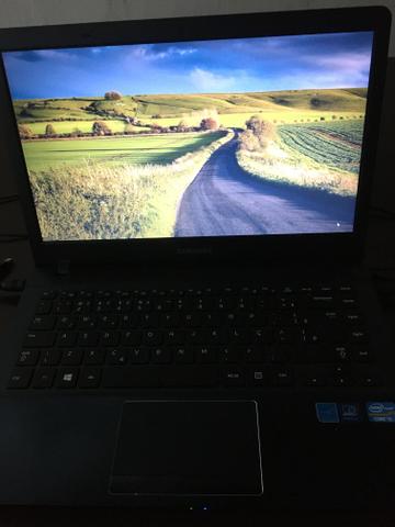 Vendo notebook Samsung i5!