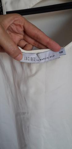 Blusa lucidez detalhes renda preta - Foto 3