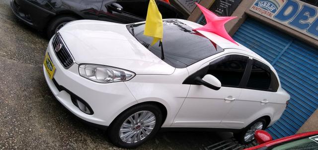 Gran siena 1.4 completão 2016 com Gnv - Foto 2