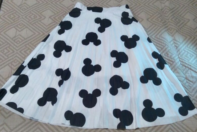 saia plissada mickey