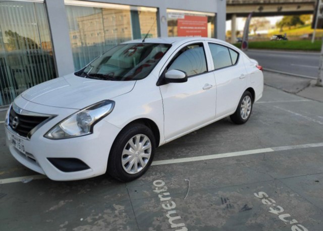 NISSAN VERSA S 2018 58.000KM COM GARANTIA