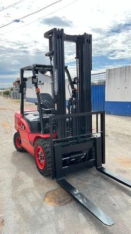 Locação de empilhadeira a diesel 3.800 kg - Foto 3