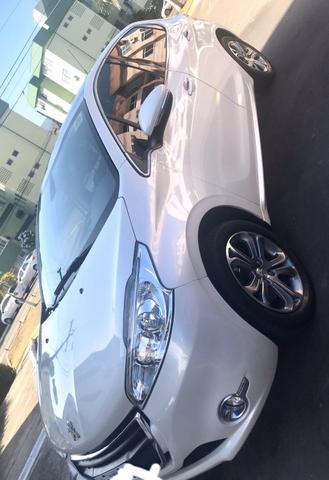 Peugeot 208 - Foto 2