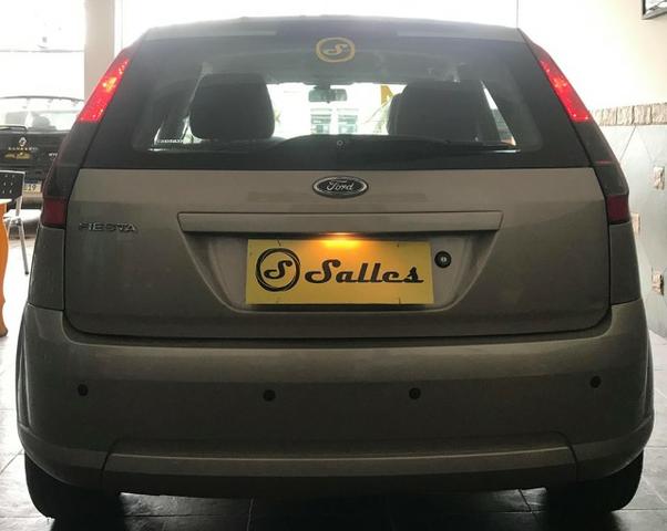Ford Fiesta Com Gnv Muito Novo - Foto 6