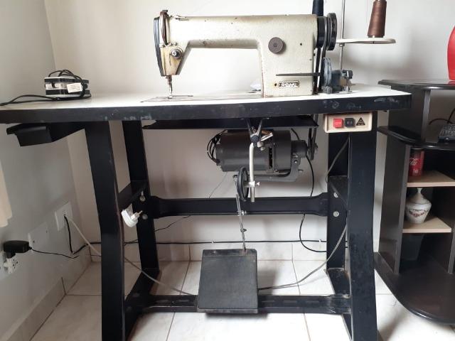 Maquina de costura reta industrial