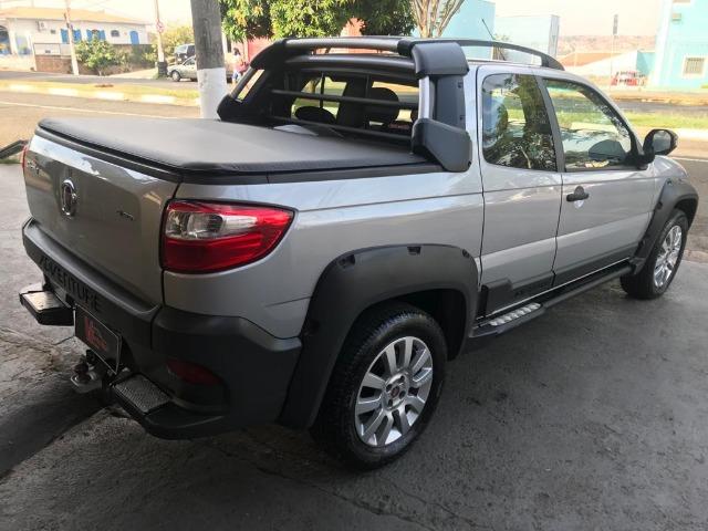 Fiat Strada Adventure 1.8 2016 - Foto 4