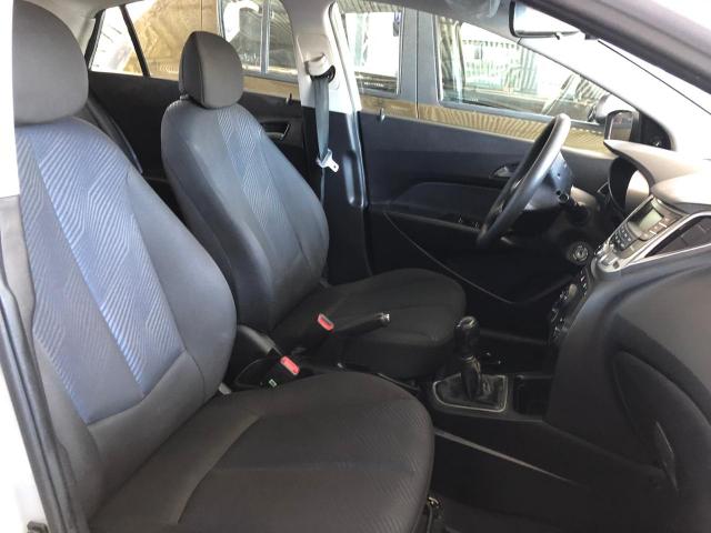 HYUNDAI HB20S 2013/2014 1.6 COMFORT PLUS 16V FLEX 4P MANUAL - Foto 2