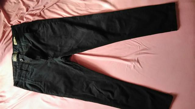 Calça preta - Foto 2