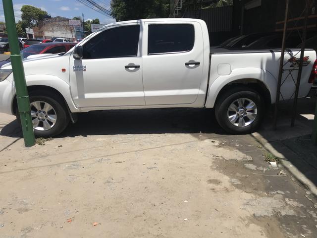 Hilux 2015 4x4 vendo ou troco