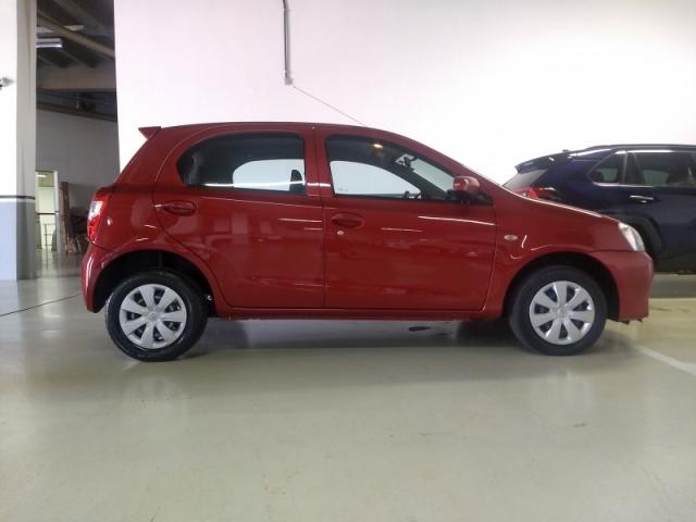 TOYOTA ETIOS 1.3 X 16V FLEX 4P MANUAL. - Foto 4