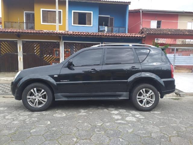 Rexton RX 270 2.7 Turbo Diesel - Automática 2010