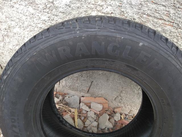 Vendo-se 2 pneu - Foto 4