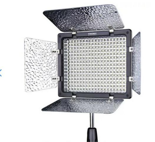 Iluminador Led Yongnuo Yn-300 Iii + Fonte De Alimentação - Foto 5