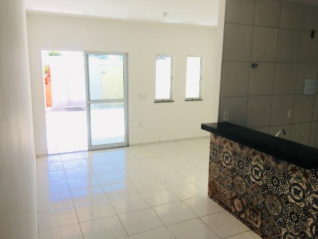 Linda casa com documentação gratis : 2 quartos , 2 banheiros , 2 vagas de garagem - Foto 7