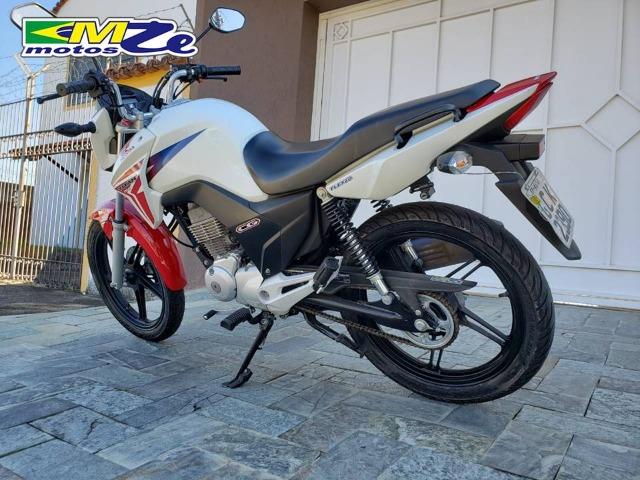 Honda Cg 150 Titan EX Branca com 24.000 km - Foto 9