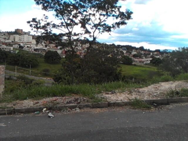 Lote com 360 m² no Masterville - Foto 3