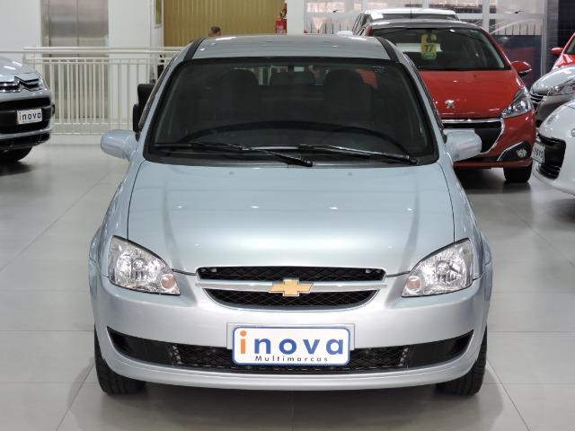 GM - Chevrolet Classic LS 1.0 basico prata