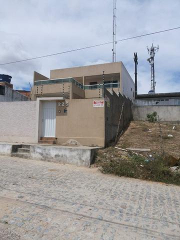 Vende-se casa ampla e moderna 390.000,00