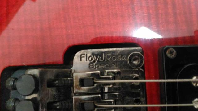 Guitarra Dean com ponte Floyd Rose - Foto 4