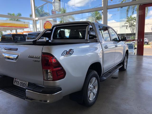 Hilux Srv 2017 4x4 diesel Automática - Foto 5