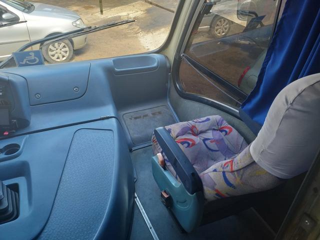 Vendo Micro Onibus Executivo - Foto 4