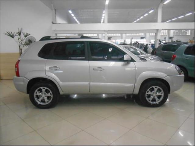 HYUNDAI TUCSON GLSB