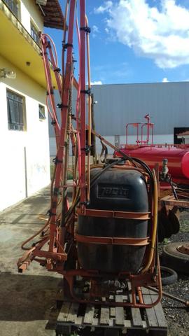 Pulverizador Jacto Condor 600 Litros - Barras de 12 metros (Semi-Hidráulica) - Revisado - Foto 4