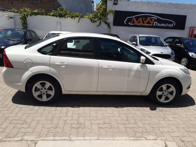 Focus Sedan Ghia 2.0 16V (Flex) - Foto 2