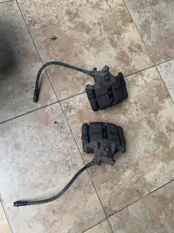 Pinça freio dianteira renault sandero 1,6 original cada 100 reais