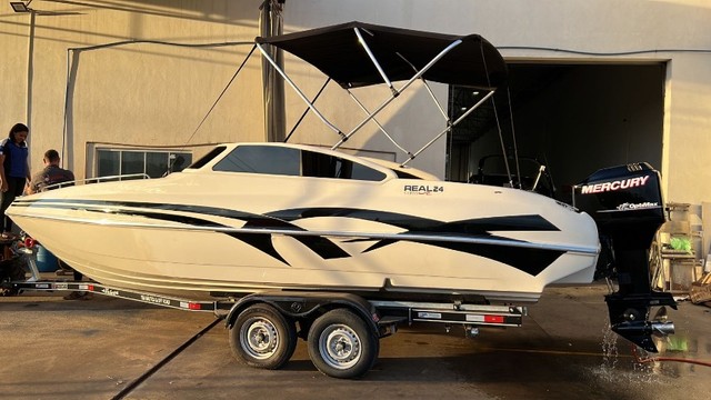 Lancha Real 240 + Motor de popa Mercury 150 hp  + Carreta rodoviária  - Foto 9