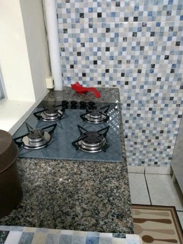 Quarto com sacada para moças, perto de tudo! - Foto 13