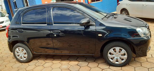 Etios HB X 1.3 MANUAL 2015/16 - Foto 2