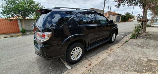 Toyota Hilux SW4 SRV 4x4 - Top de linha - Foto 3