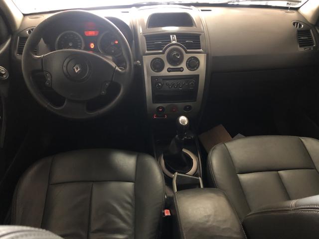 Megane 2.0 Dynamique GT Completo manual, bancos em couro, somente Brasília - Foto 8