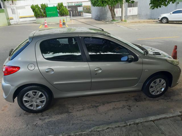 Vendo Peugeot 207 Prata 2011/2012 - Foto 3