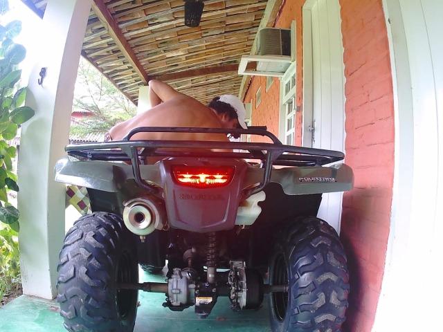 Quadriciclo Honda trx 420 cilindrada - Foto 4