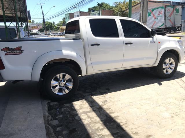 Hilux 2015 4x4 vendo ou troco - Foto 5