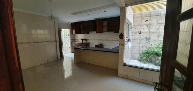 Alugo Excelente casa com piscina no Cohatrac - Foto 10