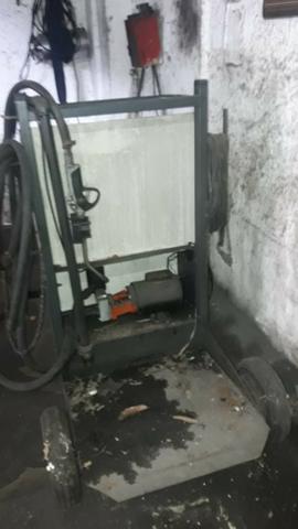 Bomba de lubrificar com carrinho !!!