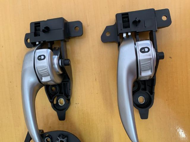 Maçaneta interna porta jeep renegade original cada lado 50 reais - Foto 3