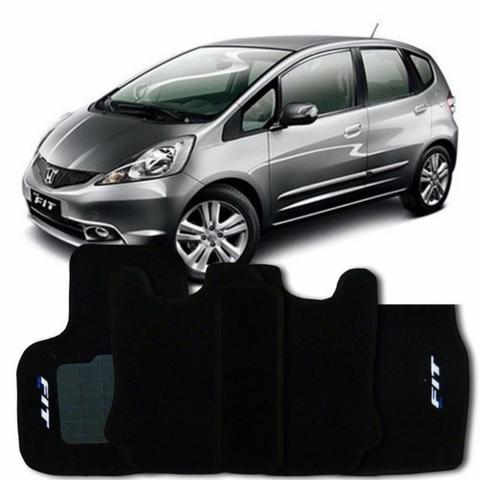 Tapete Carpete Específico Para Seu Carro - Com Logo Marca Bordada e Pinos Antiderrapantes - Foto 5