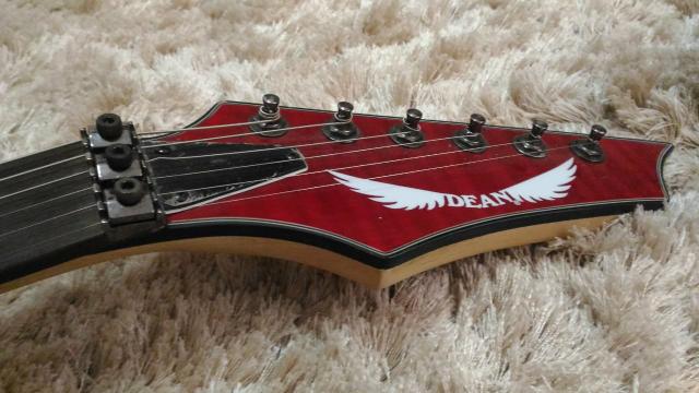 Guitarra Dean com ponte Floyd Rose - Foto 5