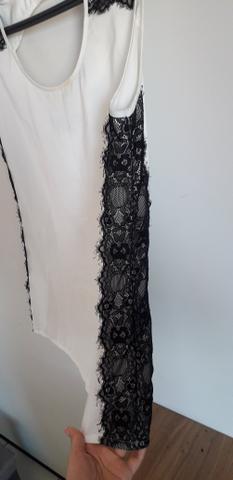 Blusa lucidez detalhes renda preta - Foto 4