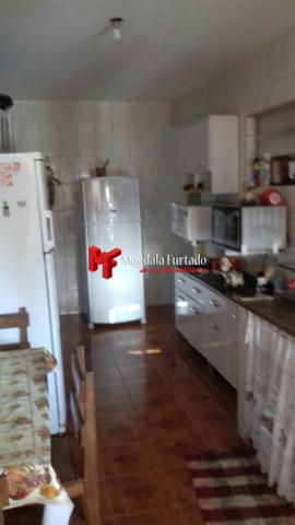 4036 - Casa área externa gramada, 4 quartos para sua moradia em Unamar - Foto 10