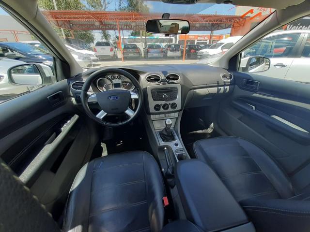 Focus Sedan Ghia 2.0 16V (Flex) - Foto 5