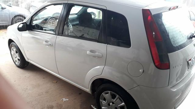 Fiesta Hatch SE 1.6 2014 completo e muito conservado - Foto 2