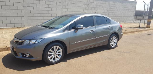 Civic 2014 - LXR 2.0 - Pneus Novos - Foto 5